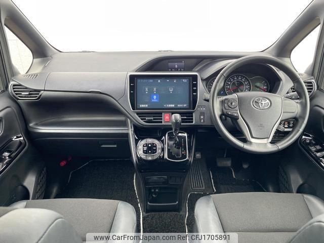 toyota noah 2018 CFJ1705891 image 2