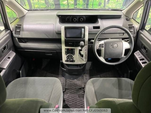 toyota voxy 2012 -TOYOTA--Voxy DBA-ZRR70G--ZRR70-0502814---TOYOTA--Voxy DBA-ZRR70G--ZRR70-0502814- image 2