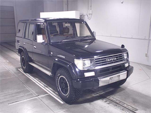 car_c526f0b2-3158-49ca-97b1-