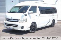 toyota regiusace-van 2011 CFJ1614250