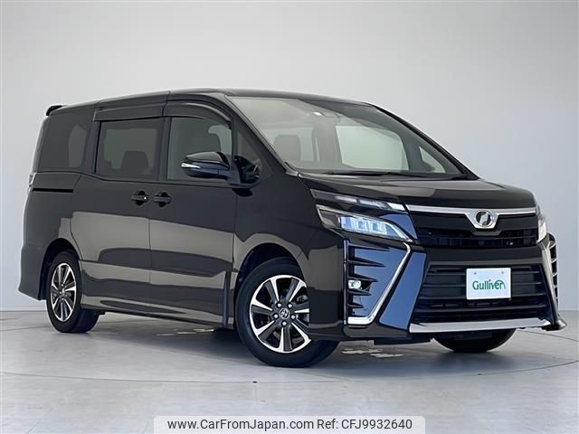 toyota voxy 2018 -TOYOTA--Voxy DBA-ZRR80W--ZRR80-0385853---TOYOTA--Voxy DBA-ZRR80W--ZRR80-0385853- image 1