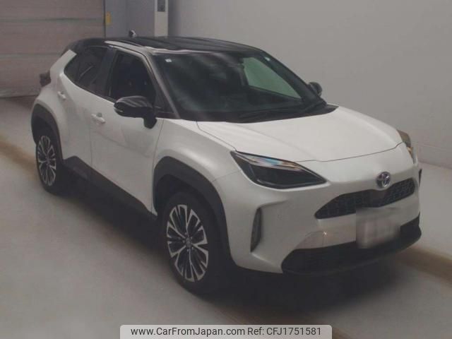 toyota yaris-cross 2024 CFJ1751581 image 1
