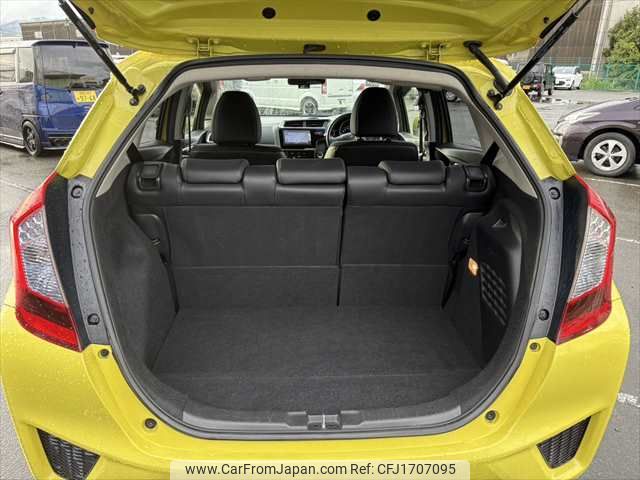 honda fit-hybrid 2014 CFJ1707095 image 1