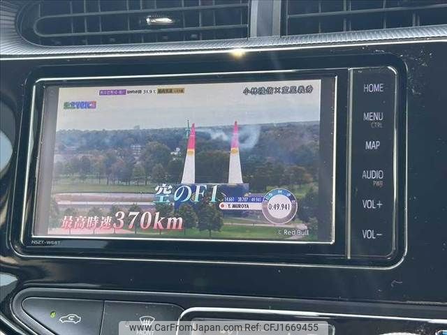 toyota aqua 2018 CFJ1669455 image 2