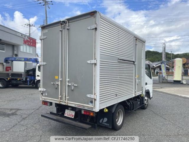 mitsubishi-fuso canter 2012 CFJ1746250 image 2