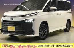 toyota voxy 2022 CFJ1625747