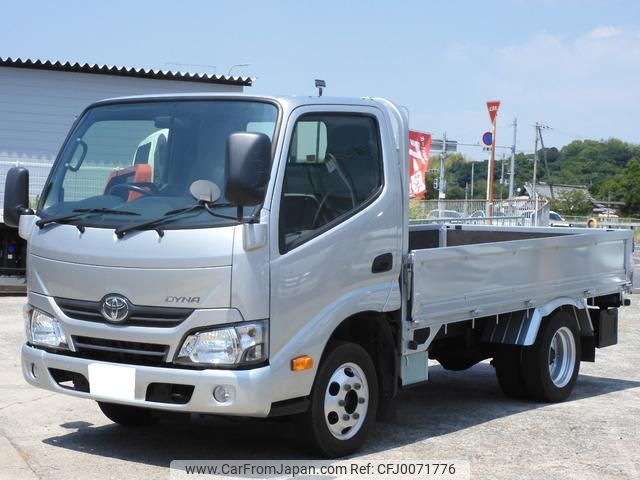 toyota dyna-truck 2017 GOO_NET_EXCHANGE_0709067A30240801W003 image 1