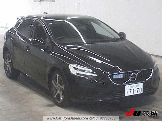 volvo v40 2018 -VOLVO 【水戸 302ｿ7170】--Volvo V40 MD4204T-J2490779---VOLVO 【水戸 302ｿ7170】--Volvo V40 MD4204T-J2490779- image 1