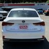 lexus is 2017 CFJ1676340 image 16