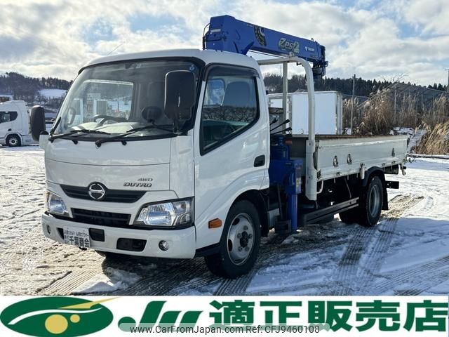 hino dutro 2017 GOO_NET_EXCHANGE_0902389A30240114W002 image 1