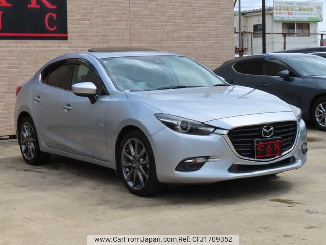 mazda axela 2016 CFJ1709352 image 2