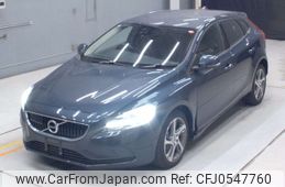 volvo v40 2018 -VOLVO--Volvo V40 MD4204T-YV1MVA8RDJ2464590---VOLVO--Volvo V40 MD4204T-YV1MVA8RDJ2464590-