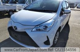 toyota vitz 2017 CFJ1554556