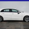 mercedes-benz a-class 2018 GOO_JP_700080167230240919001 image 16