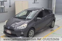 toyota aqua 2013 -TOYOTA--AQUA DAA-NHP10--NHP10-2281669---TOYOTA--AQUA DAA-NHP10--NHP10-2281669-