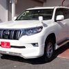 toyota land-cruiser-prado 2020 24352303 image 3