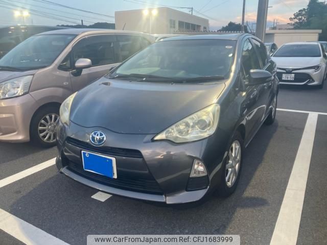 toyota aqua 2012 CFJ1683999 image 1