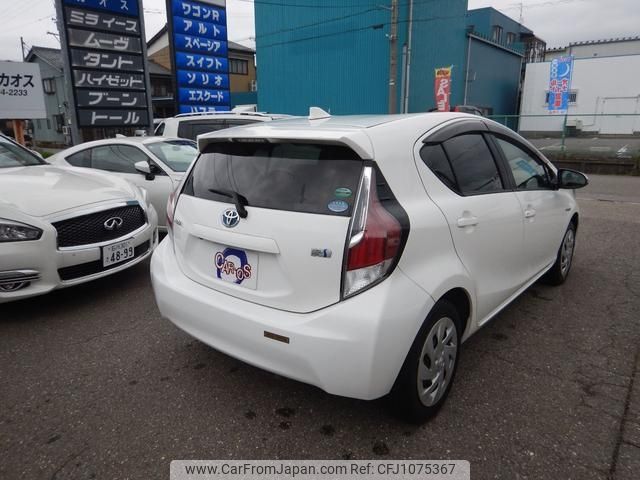 toyota aqua 2016 -TOYOTA--AQUA NHP10--2576068---TOYOTA--AQUA NHP10--2576068- image 2