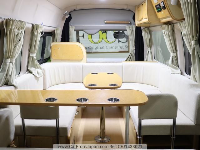 toyota hiace-van 2015 GOO_JP_700030304130250717001 image 1