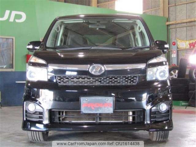 toyota voxy 2010 CFJ1614438 image 2