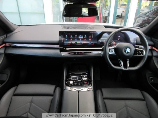 bmw 5-series 2025 CFJ1755232 image 2