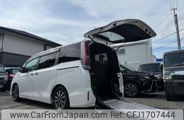 toyota esquire 2019 CFJ1707444