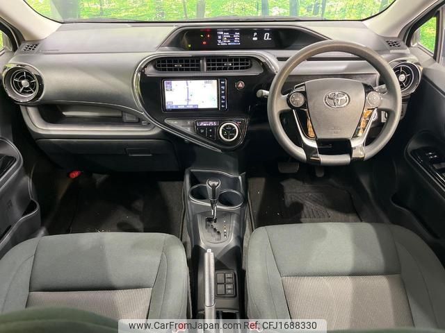 toyota aqua 2018 CFJ1688330 image 2