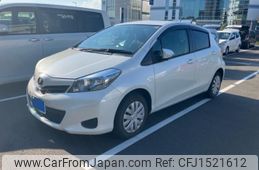 toyota vitz 2012 CFJ1521612