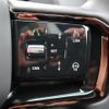 land-rover range-rover-velar 2024 quick_quick_LY2YD_SALYA2AY2SA398950 image 13