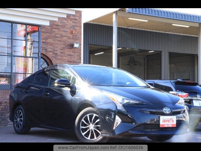 toyota prius 2018 CFJ1606036 image 1
