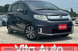 honda freed-spike-hybrid 2015 CFJ1549402