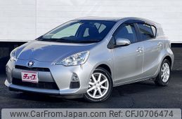 toyota aqua 2013 -TOYOTA--AQUA DAA-NHP10--NHP10-2249449---TOYOTA--AQUA DAA-NHP10--NHP10-2249449-