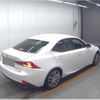 lexus is 2017 CFJ1510370 image 4