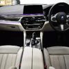 bmw 5-series 2017 quick_quick_DBA-JA20_WBAJA52050WA34556 image 2