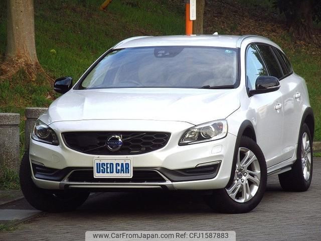volvo v60 2015 CFJ1587883 image 2