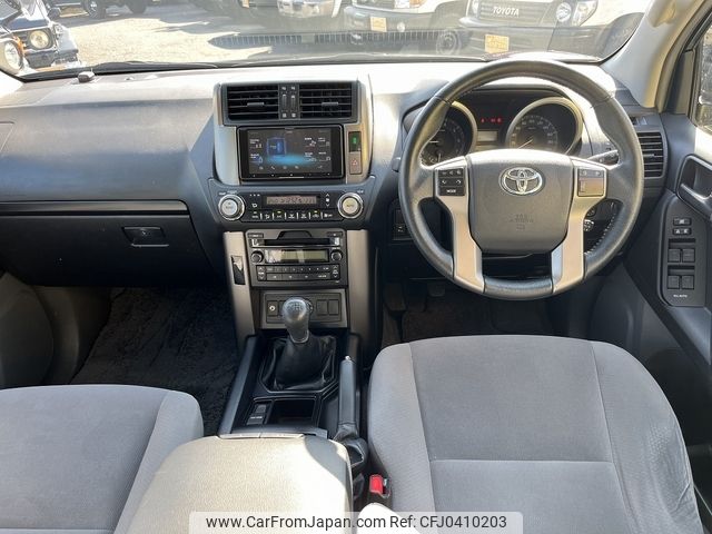 toyota land-cruiser-prado 2011 -TOYOTA--Land Cruiser Prado GRJ150W--JTEBU3FJ70K031325---TOYOTA--Land Cruiser Prado GRJ150W--JTEBU3FJ70K031325- image 2