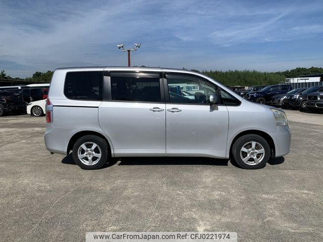 toyota noah 2007 NIKYO_KK61484 image 1