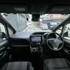 toyota voxy 2018 CFJ1675559 image 6