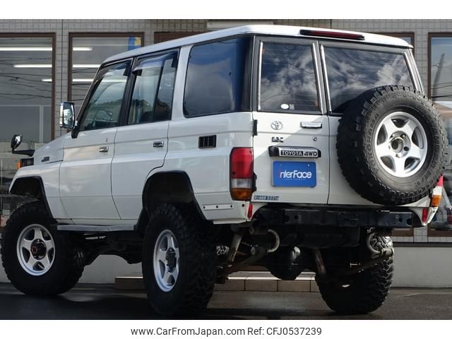 2000 Toyota Land Cruiser JDM car for sale — photo 11 of 25