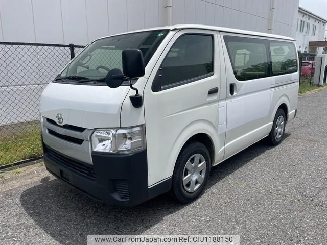 toyota regiusace-van 2017 quick_quick_CBF-TRH200V_TRH200V-0258118 image 1