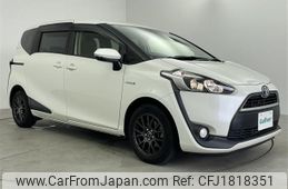 toyota sienta 2017 CFJ1818351