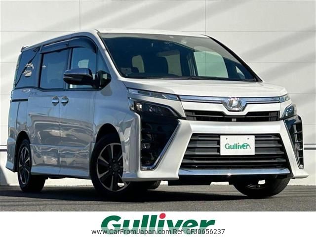 toyota voxy 2018 -TOYOTA--Voxy DBA-ZRR80W--ZRR80-0462112---TOYOTA--Voxy DBA-ZRR80W--ZRR80-0462112- image 1