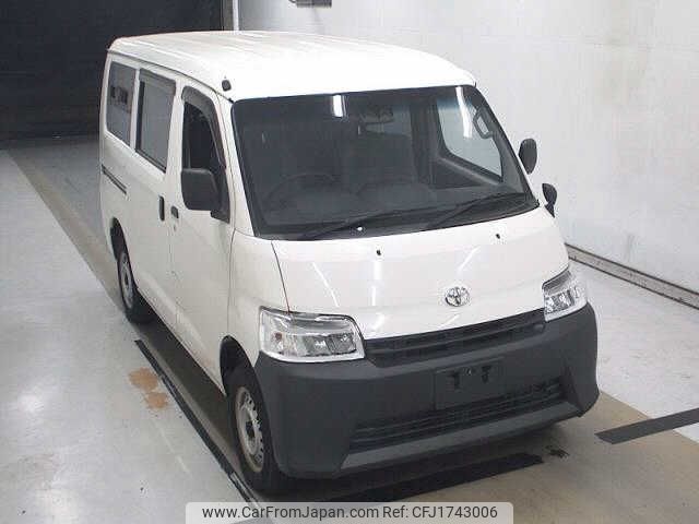 toyota townace-van 2022 CFJ1743006 image 1