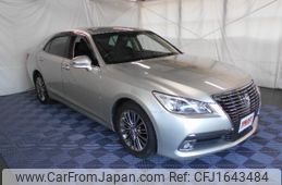 toyota crown 2013 CFJ1643484