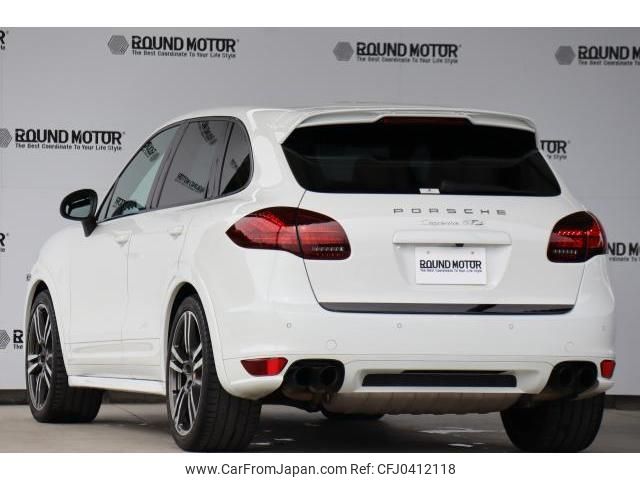 porsche cayenne 2013 quick_quick_ABA-92AM48_WP1ZZZ92ZELA71946 image 2