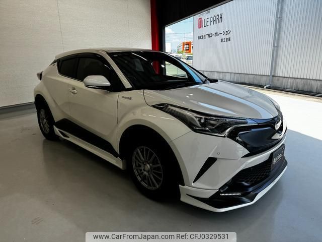 toyota c-hr 2017 quick_quick_ZYX10_ZYX10-2024008 image 2