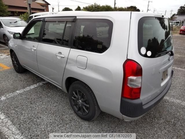 toyota probox 2015 CFJ1870205 image 2