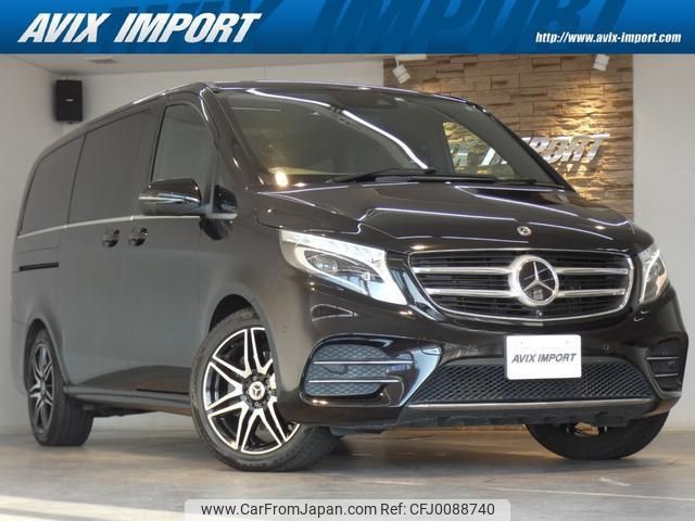 mercedes-benz v-class 2018 quick_quick_447811_WDF44781323444981 image 1