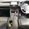 lexus is 2017 CFJ1772583 image 5