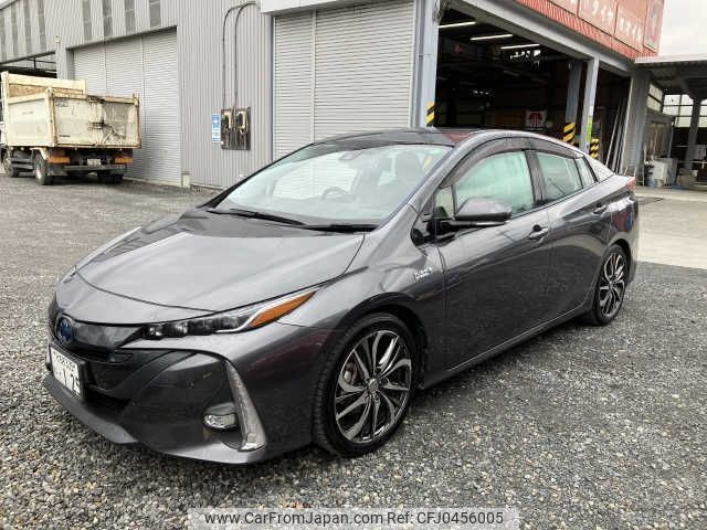 toyota prius-phv 2019 -TOYOTA--Prius PHV DLA-ZVW52--ZVW52-3133617---TOYOTA--Prius PHV DLA-ZVW52--ZVW52-3133617- image 1